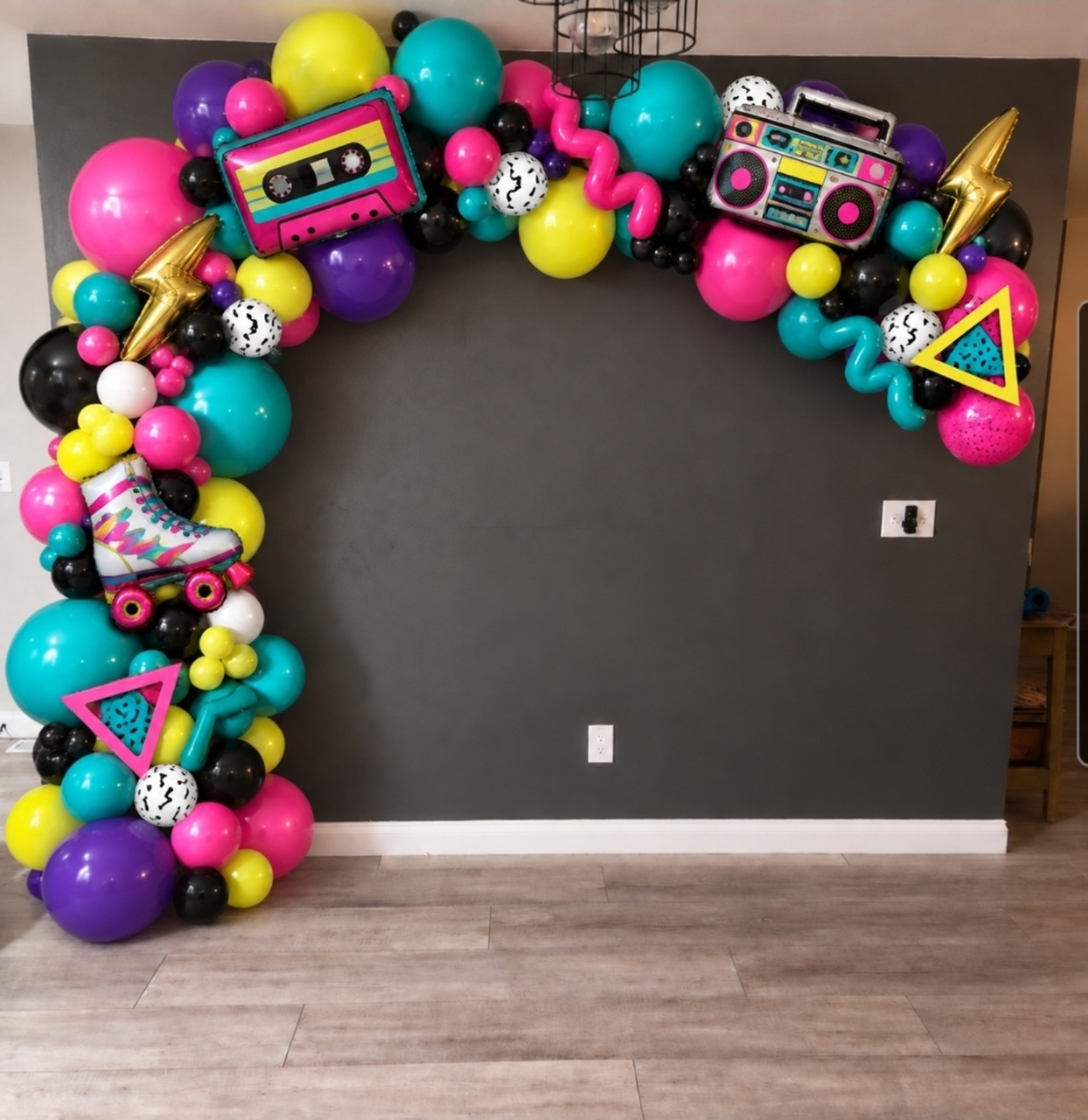 Neon 1990s balloon arch concept
